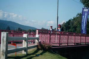 BIB: 
                            <button type="button" onclick="openModal(27600702)" class="btn btn-primary btn-sm float-right btn-popup" data-toggle="modal" data-target=".modal-high-quality">
                        <i class="fas fa-shopping-cart"></i> Add to Cart
                    </button>
                                            <button type="button" onclick="isThisMe(27600702, true)" class="btn btn-success btn-sm float-right btn-popup btn-isme hidden" data-toggle="tooltip" data-placement="bottom" title="นี่คือรูปของคุณใช่ไหม คลิกที่นี่เพื่อเอาเข้าอัลบั้ม">
                        <i class="fas fa-plus"></i> Add to album
                    </button>
                    <button type="button" onclick="isThisMe(27600702, false)" class="btn btn-warning btn-sm float-right btn-popup btn-isnotme hidden">
                        <i class="fas fa-ban"></i> Remove from album
                    </button>